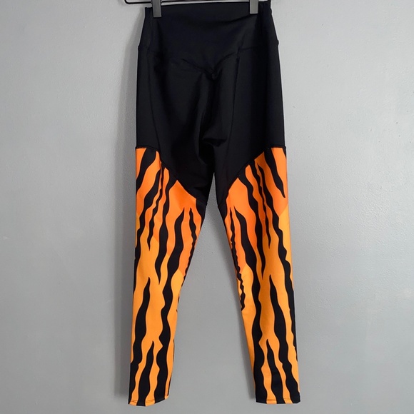 GYMLEGGS Tiger Print Compression Workout Leggings Small - Picture 4 of 8